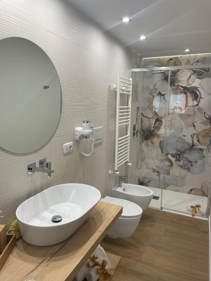 Luna&Sole Oreste Apartments - Self Check-In Бари Екстериор снимка
