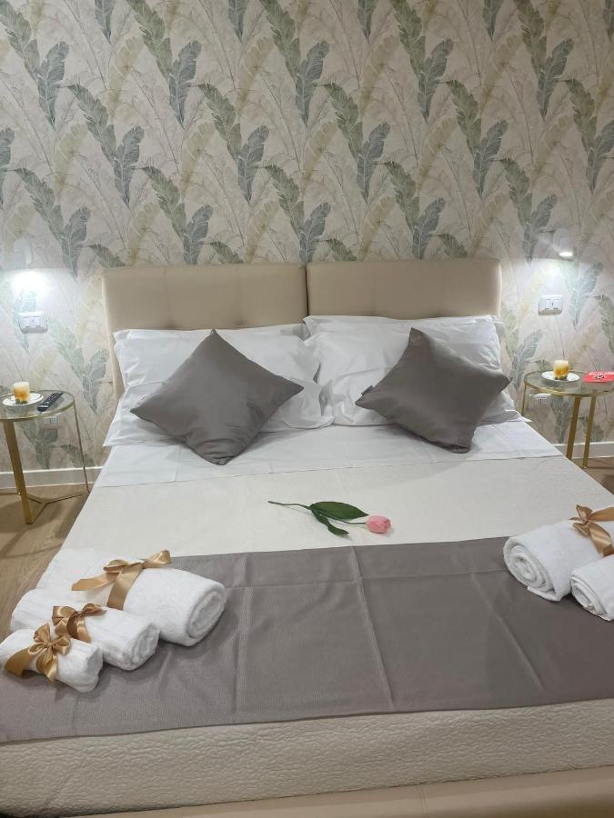 Luna&Sole Oreste Apartments - Self Check-In Бари Екстериор снимка