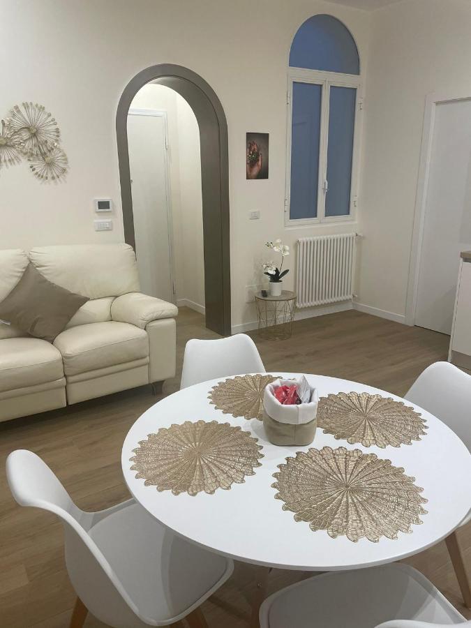 Luna&Sole Oreste Apartments - Self Check-In Бари Екстериор снимка